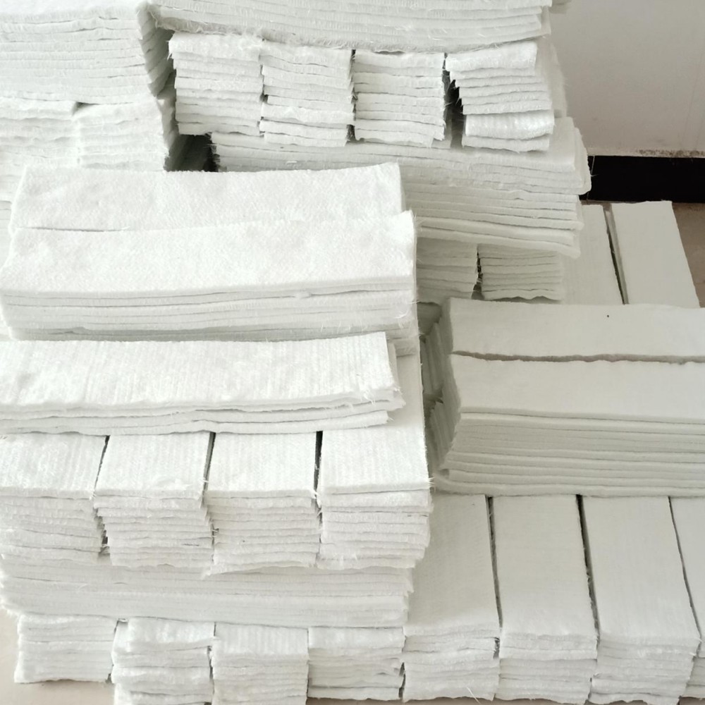 Bagaimana Selimut Fiberglass yang Dilubangi dengan Jarum Dibuat